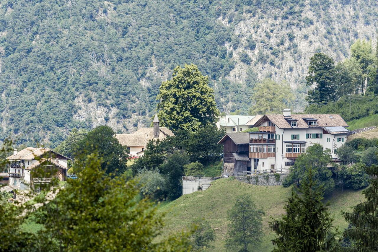 Berggasthof Locanda Alpina Dorfner モンターニャ エクステリア 写真