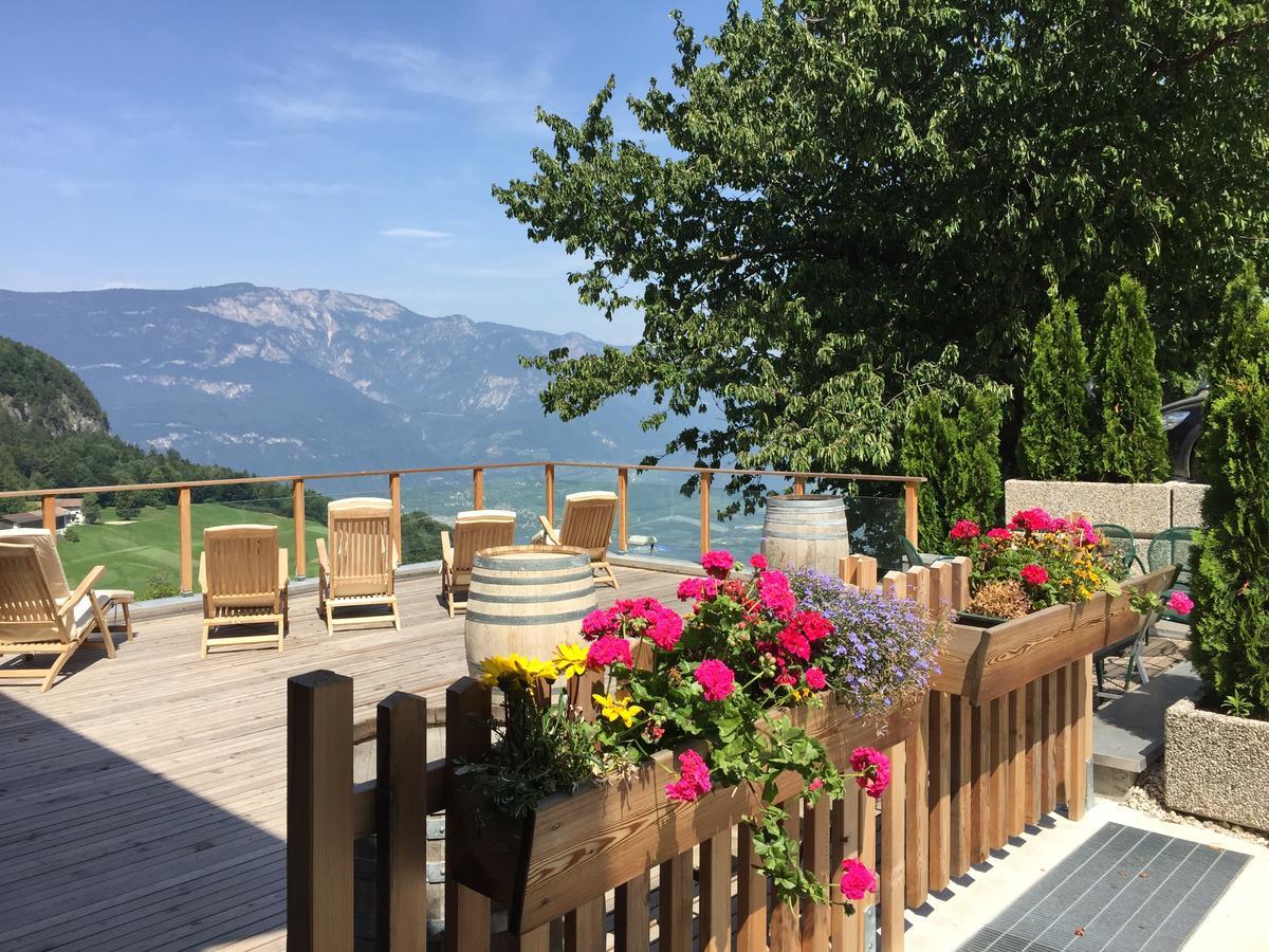 Berggasthof Locanda Alpina Dorfner モンターニャ エクステリア 写真